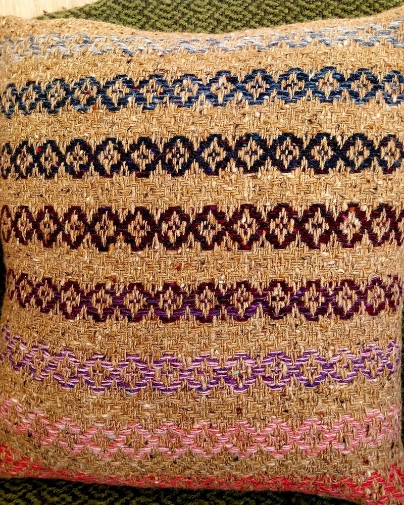 Pillowcase with colourful diamonds 1
