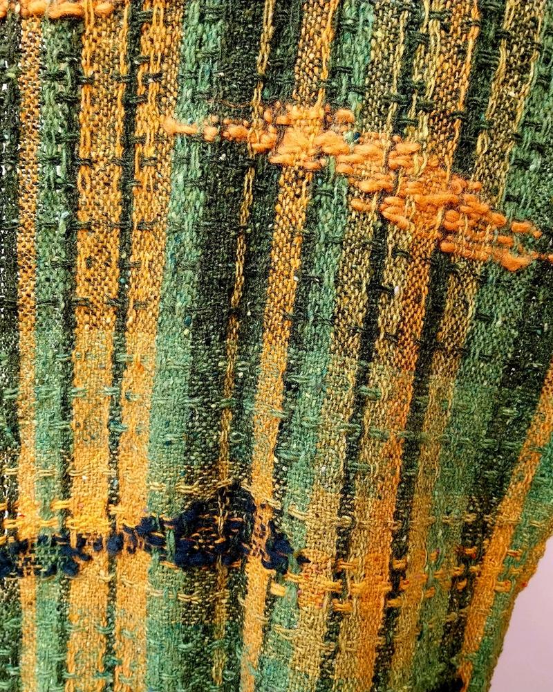Olive-coloured scarf 3