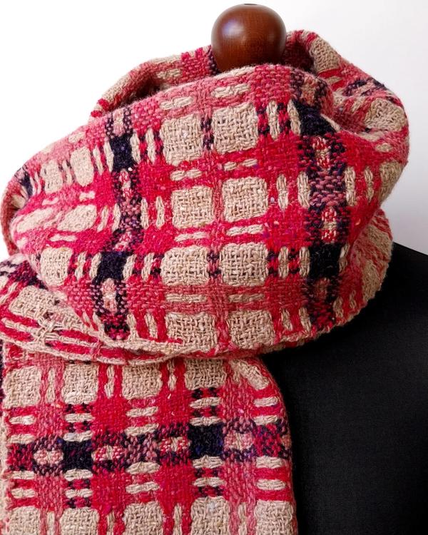 Red scarf 1