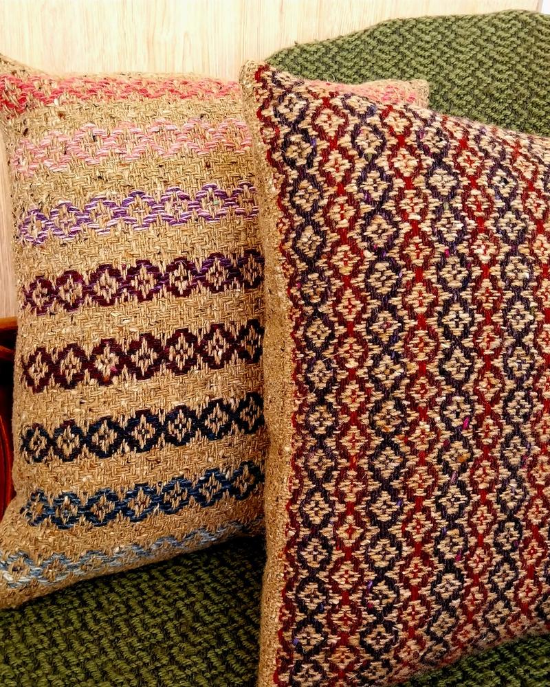 Pillowcase with colourful diamonds 2