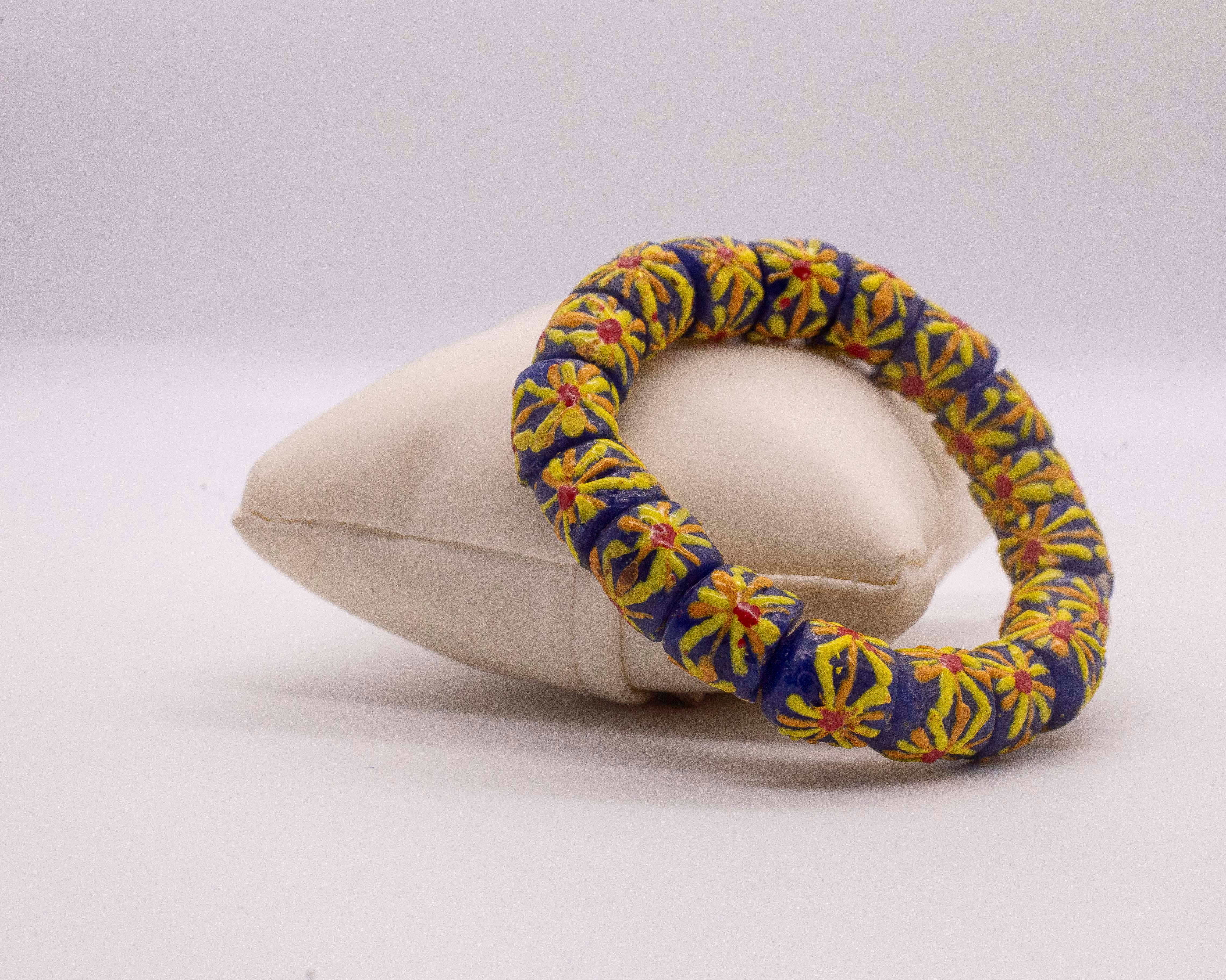 Hand beads 34