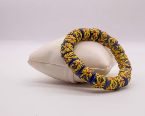 Hand beads 34