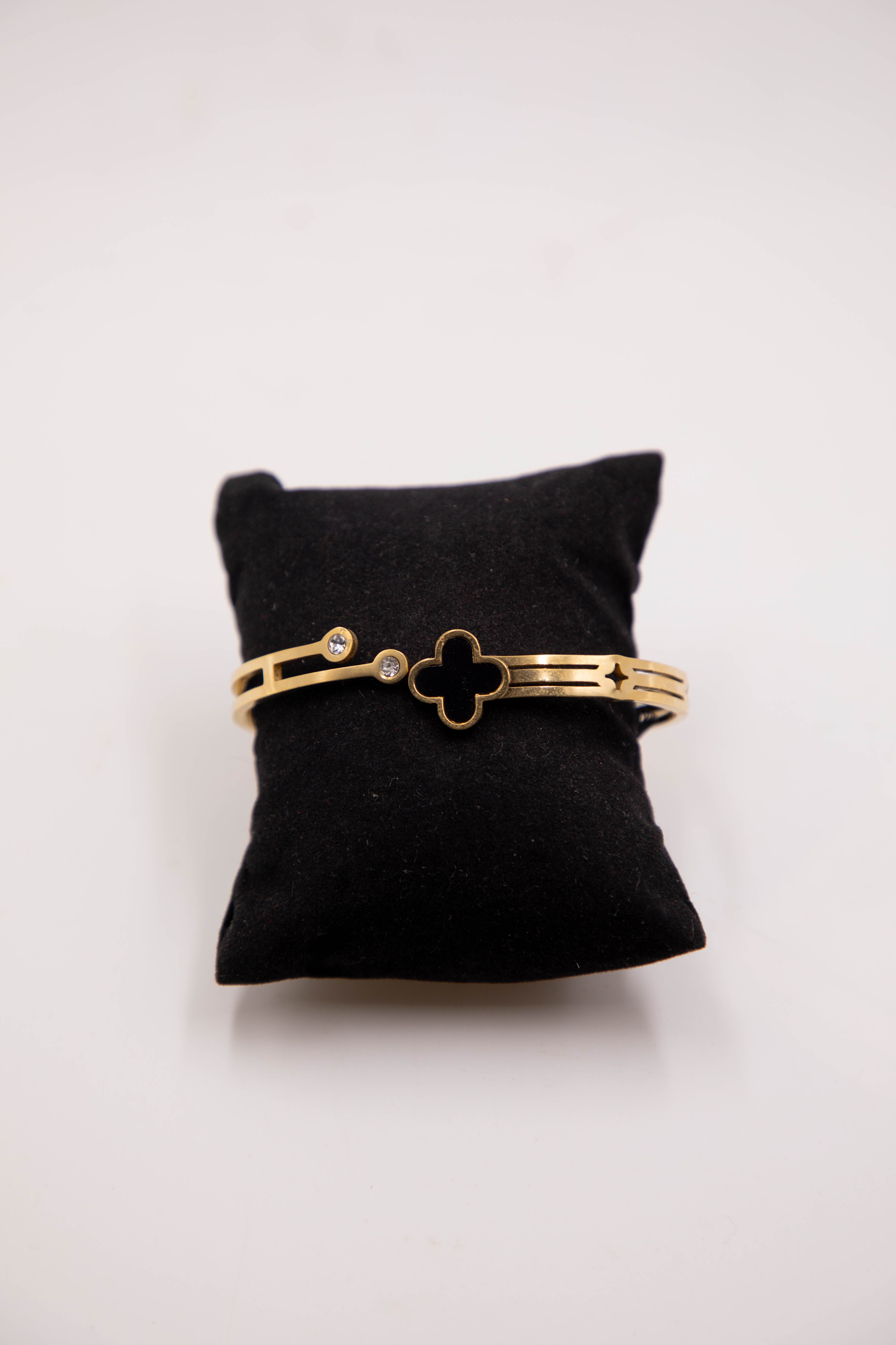 Bracelet 13