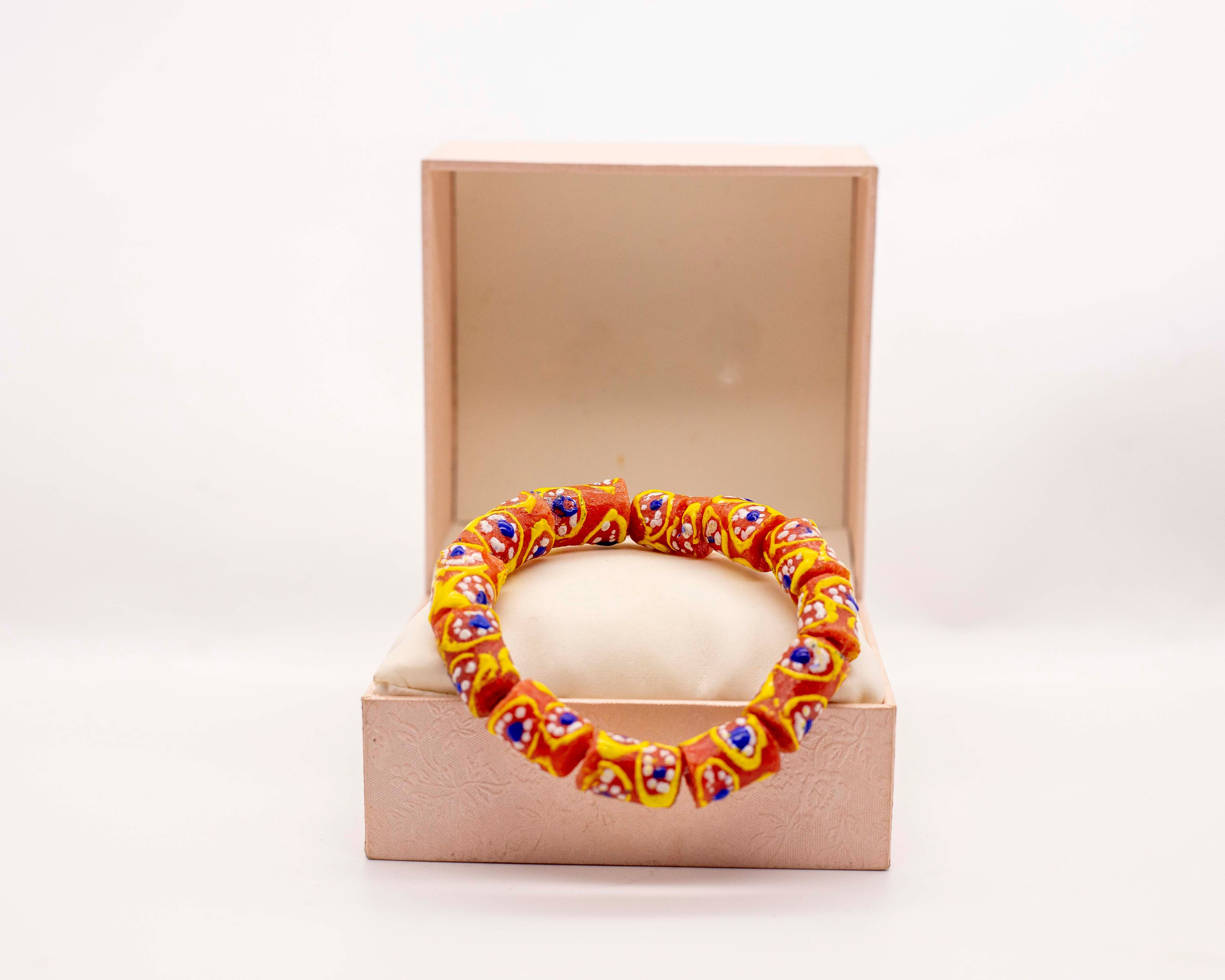 Hand beads 40