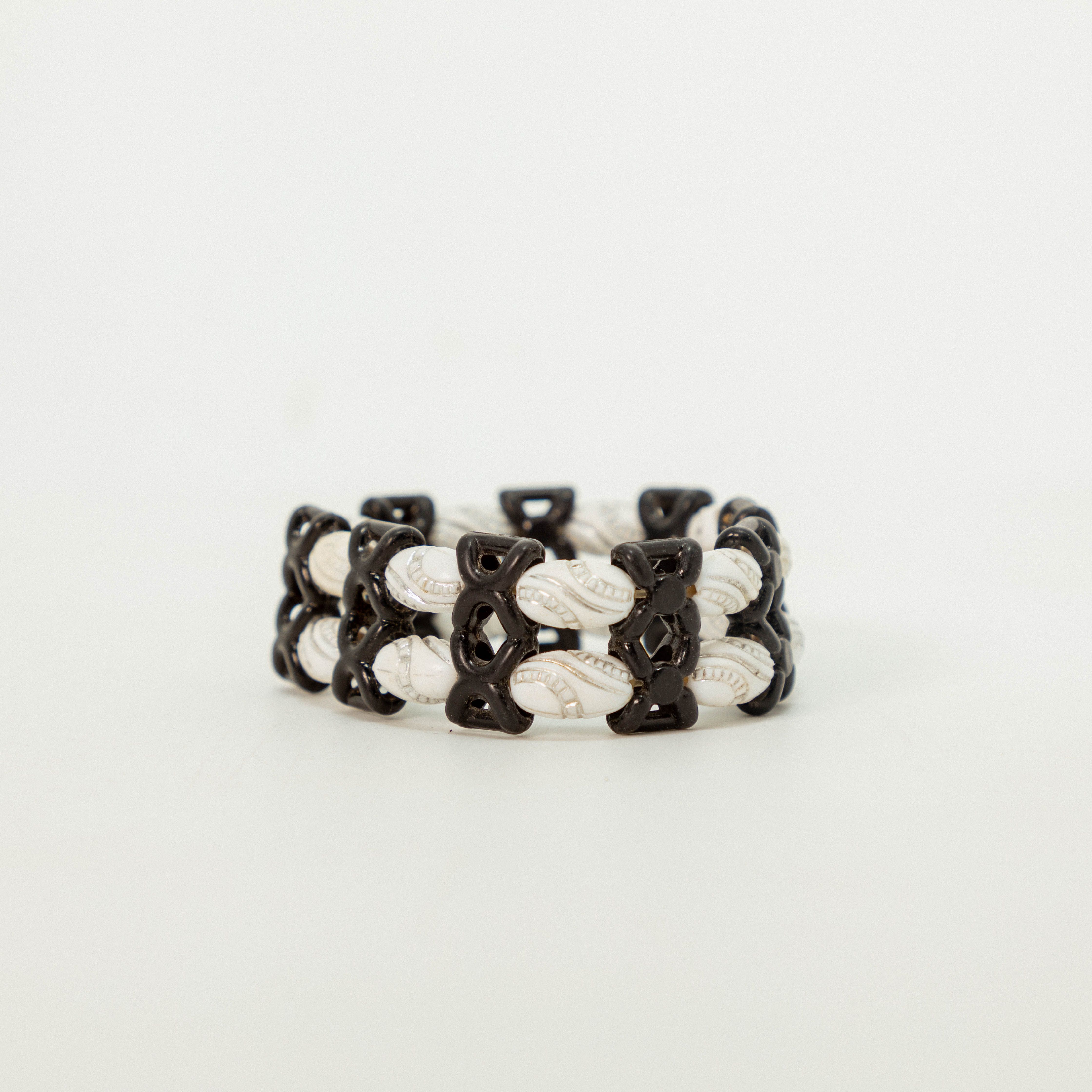 Hand beads 31