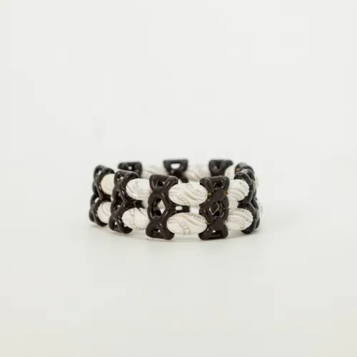 Hand beads 31