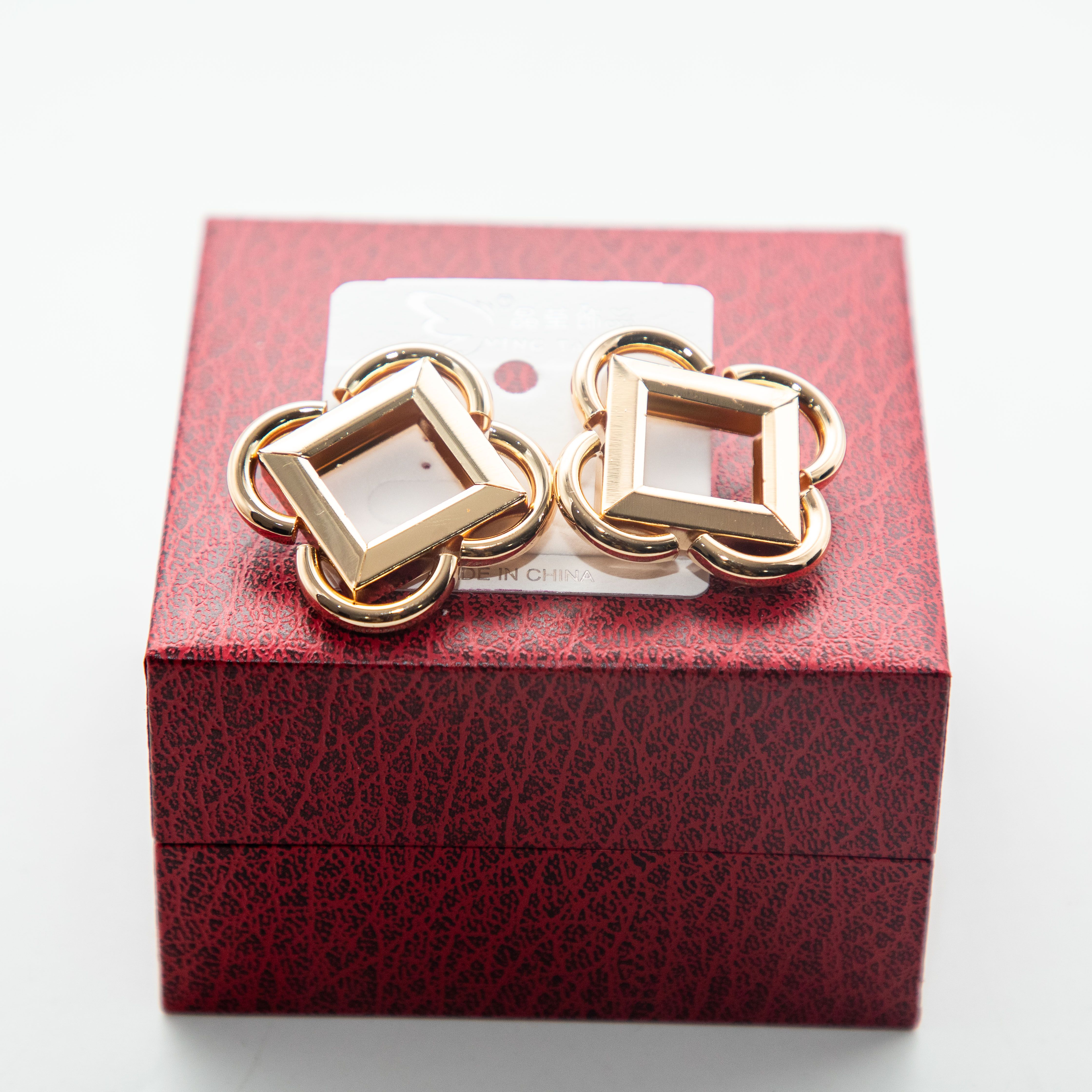 Earring 68