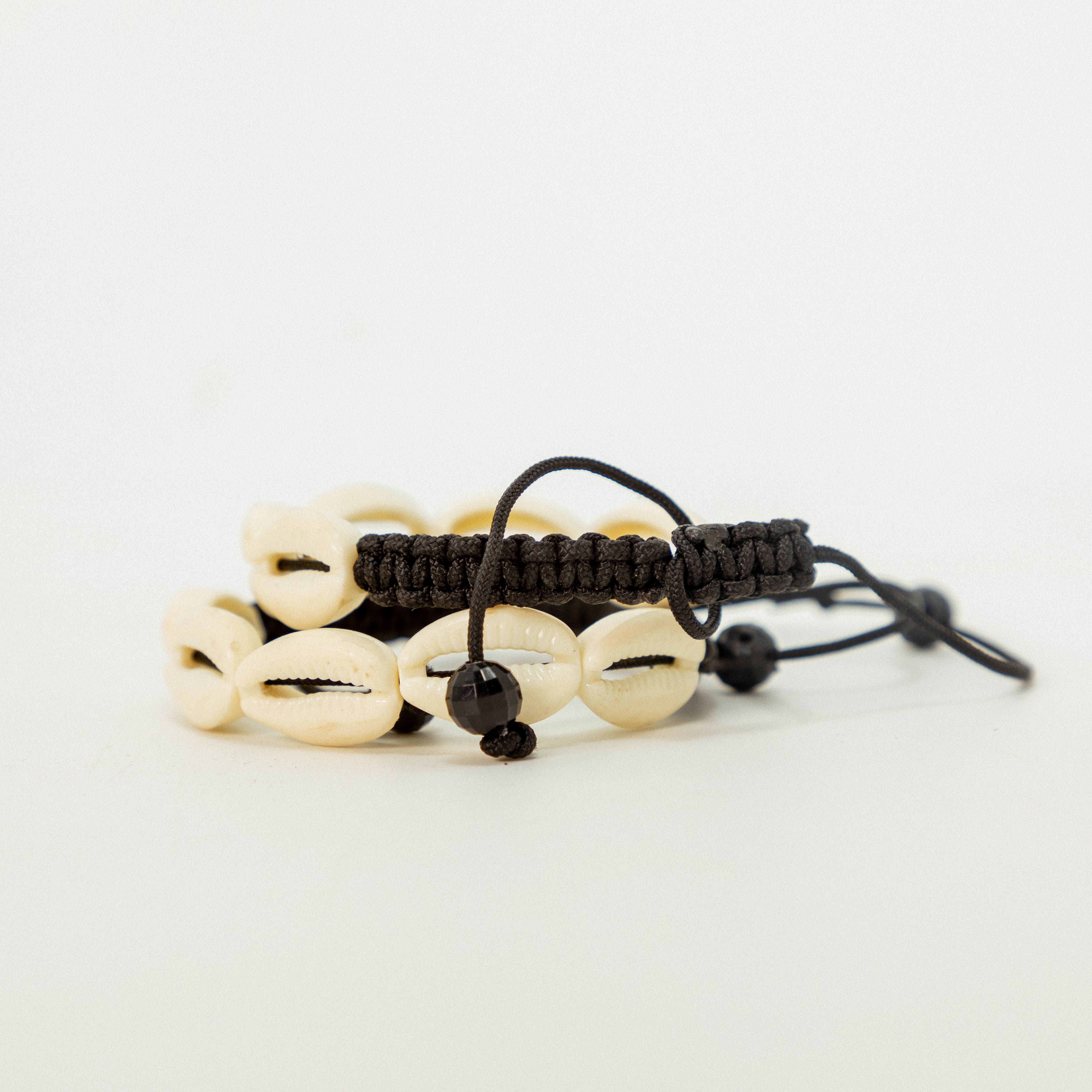 Hand beads 28