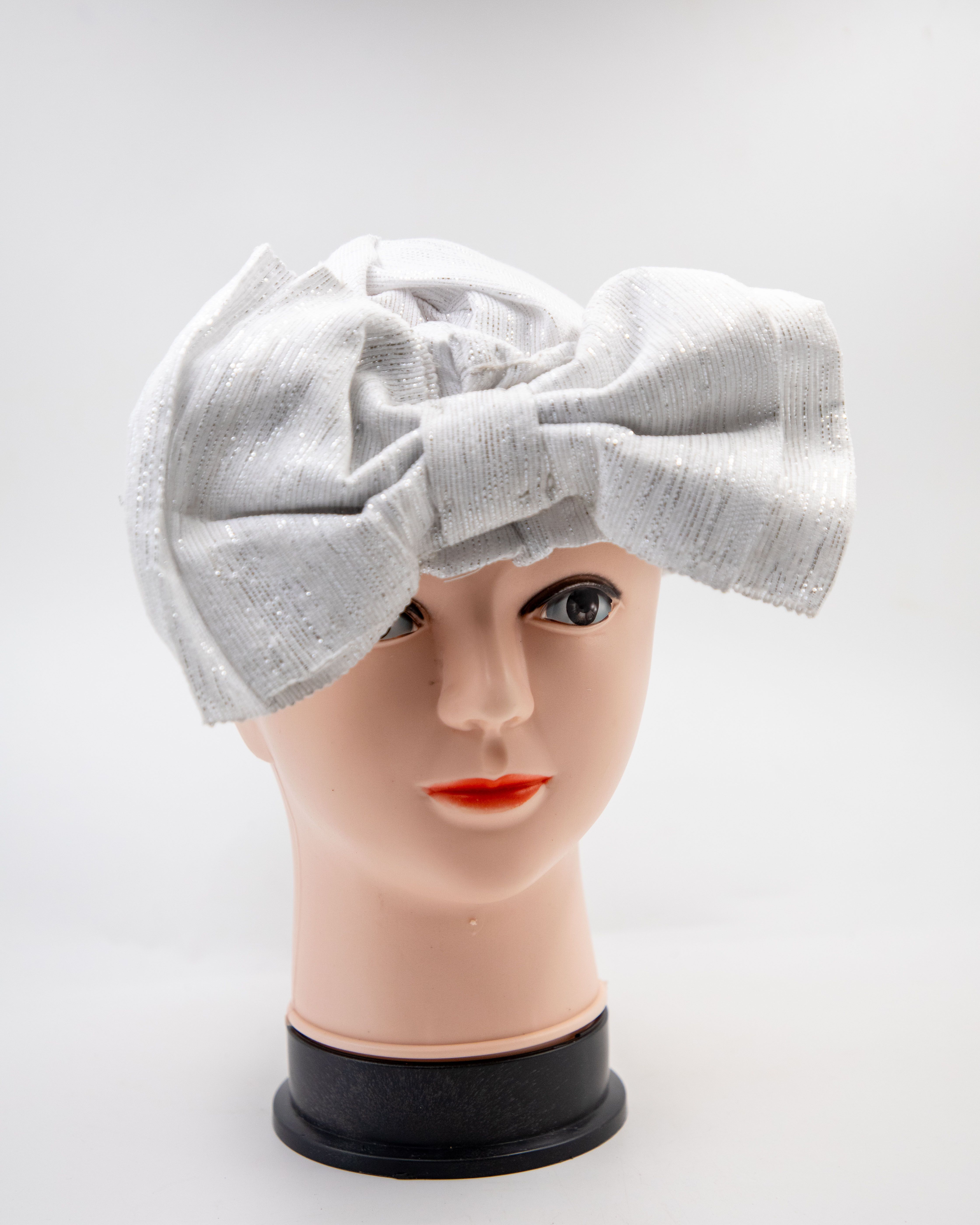 Head Tie 26