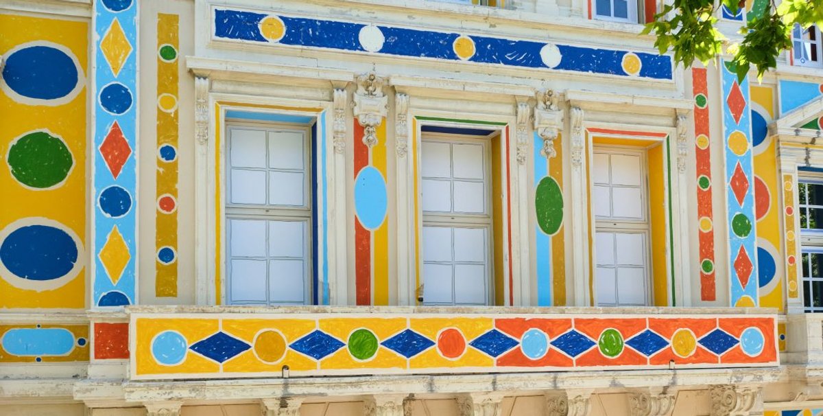 Alexandre Benjamin Navet, façade de l’Hôtel des Arts à Toulon. Photo : Luc Bertrand / Villa Noailles, D.R.