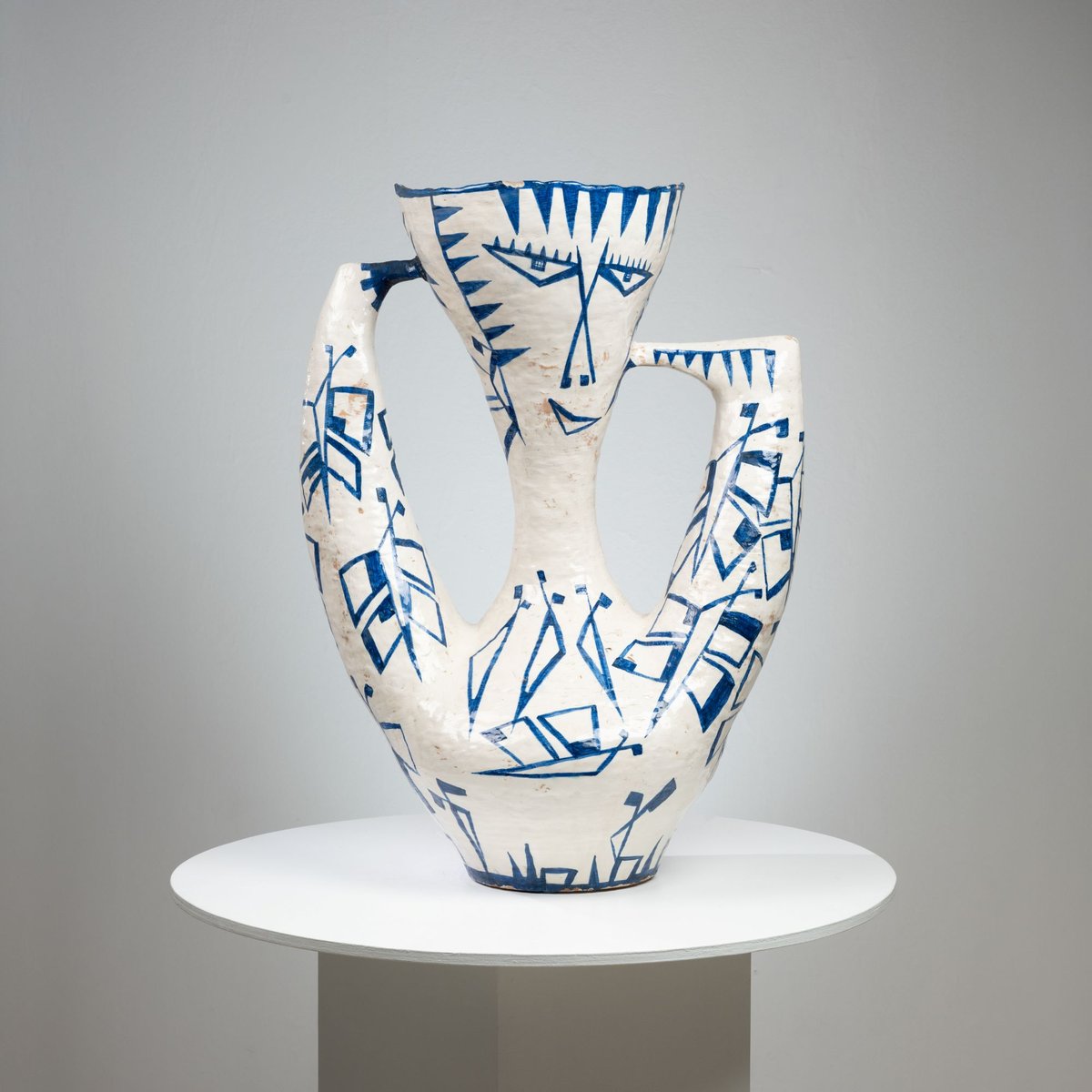 Giuseppe Civitelli, vase anthropomorphe, 1959. Courtesy Maison Rapin