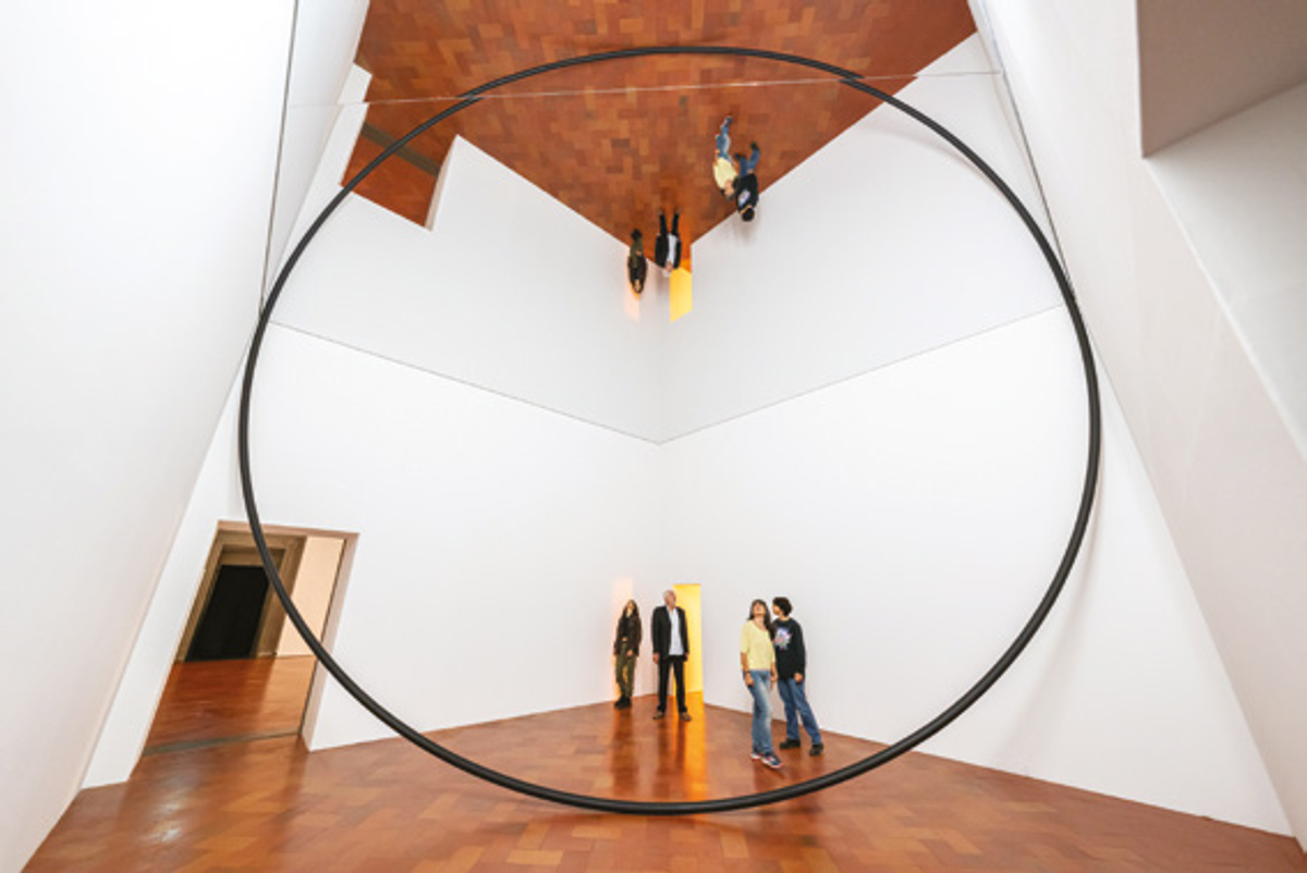 Olafur Eliasson, How do we live together, 2019, installation, Piano Nobile, Palazzo Strozzi, Florence, 2022. Courtesy Studio Olafur Eliasson. Photo Ela Bialkowska/OKNO Studio