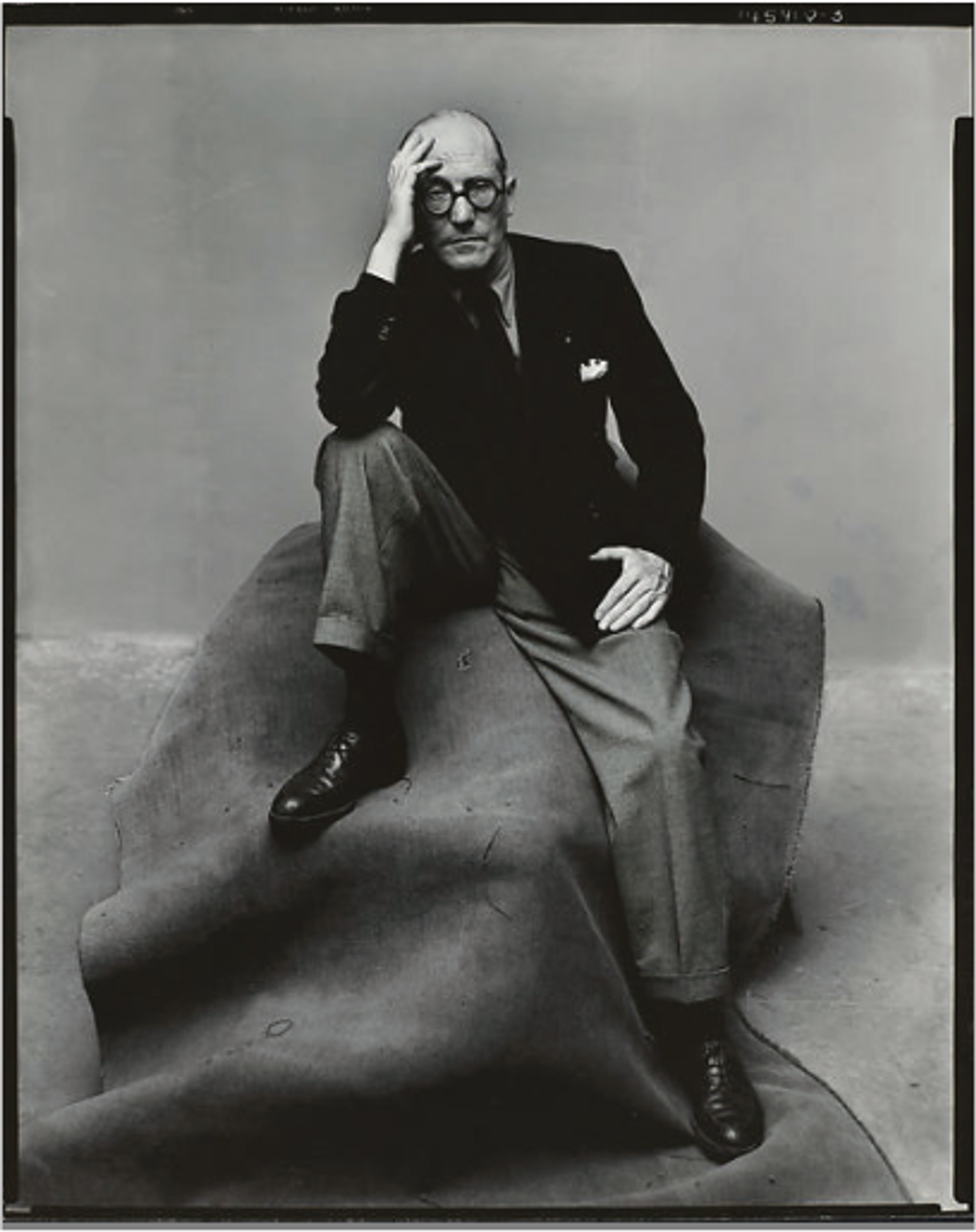 Irving Penn, Le Corbusier (1 of 2), New York, 1947, tirage gélatino-argentique, 1983. © The Irving Penn Foundation – don partiel de l’Irving Penn Foundation