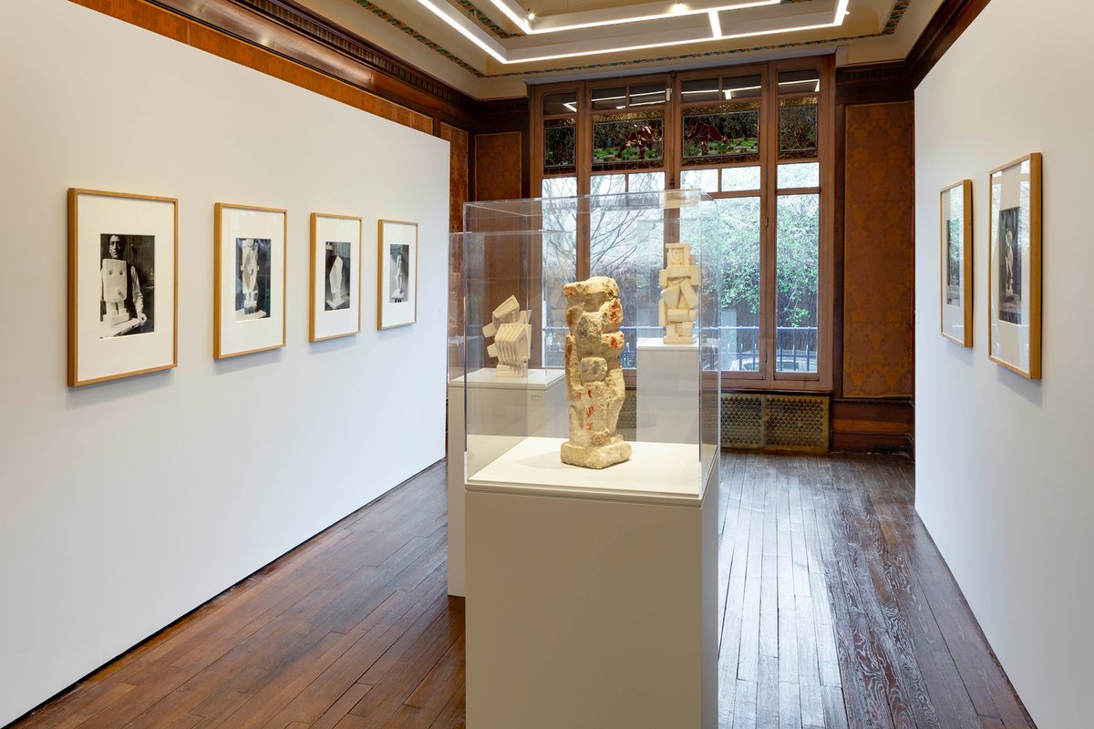 Vue de l'exposition "A la recherche des oeuvres disparues", Institut Giacometti. Courtesy Institut Giacometti