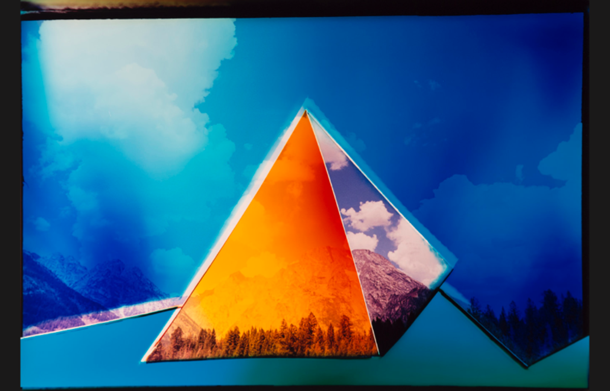 Liz Nielsen, Black Box Projects, Pyramid, 2019, photogramme analogique sur papier chromogène Fujiflex, 50.5 x 75.1 cm, pièce unique.
© Liz Nielsen. Courtesy Black Box Projects