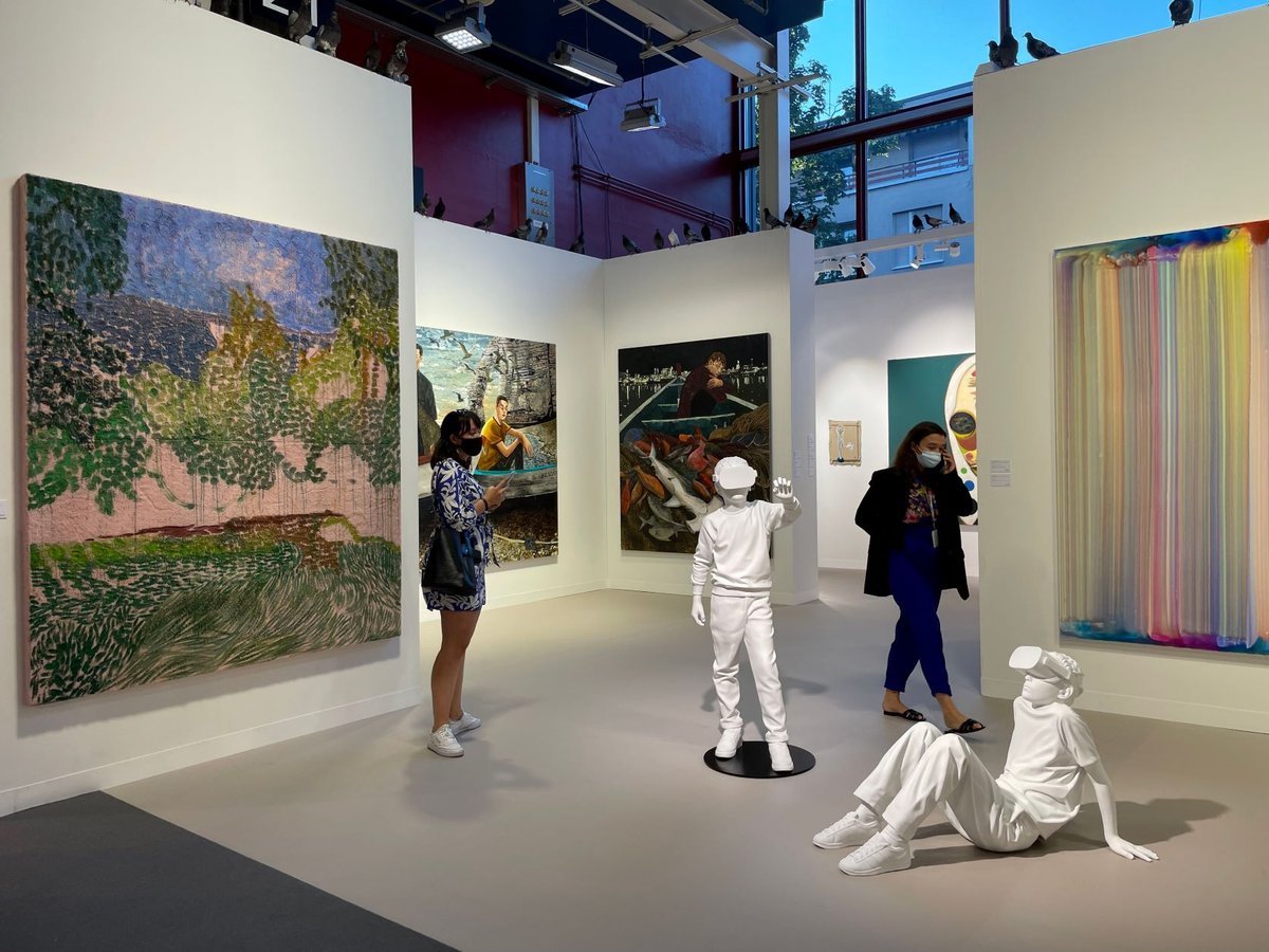 Vue du stand de la Galerie Perrotin sur Art Basel 2021. © Kabir Jhala