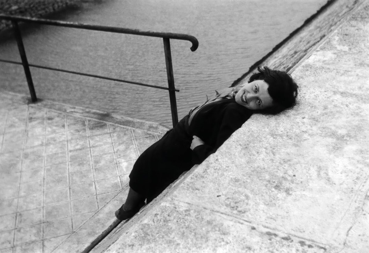 Denise Bellon, Autoportrait, 1934, photographie argentique. © Denise Bellon/akg-images