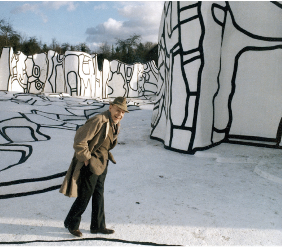 Jean Dubuffet à la Closerie Falbala, 1978. © Archives Fondation Dubuffet, Paris. Photo D.R.