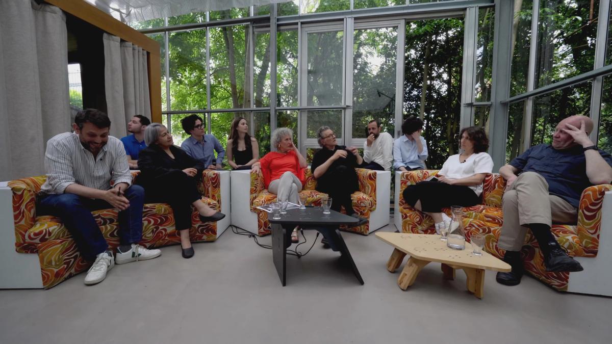 De gauche à droite : Julien Seroussi, Anne Lacaton, Natalie Seroussi, Jean-Philippe Vassal, Sarah Bitter et Yves Bélorgey. Courtesy Villa Bloc