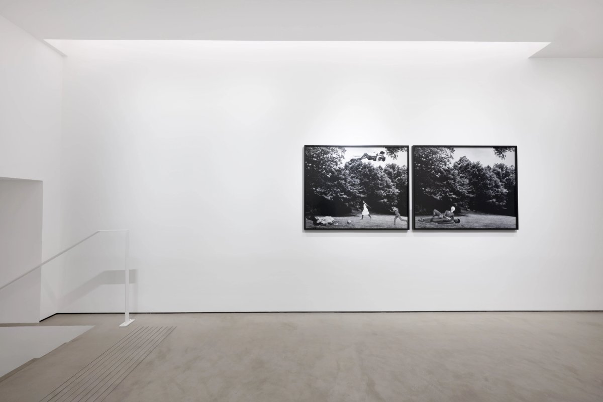 Vue de l’exposition « Lorraine O’Grady » à la Mariane Ibrahim Gallery, Paris. Photo Fabrice Gousset. Courtesy of the Lorraine O’Grady Trust and Mariane Ibrahim (Chicago, Paris, and Mexico City) © 2025. Lorraine O’Grady/Artist Rights Society (ARS), New York.