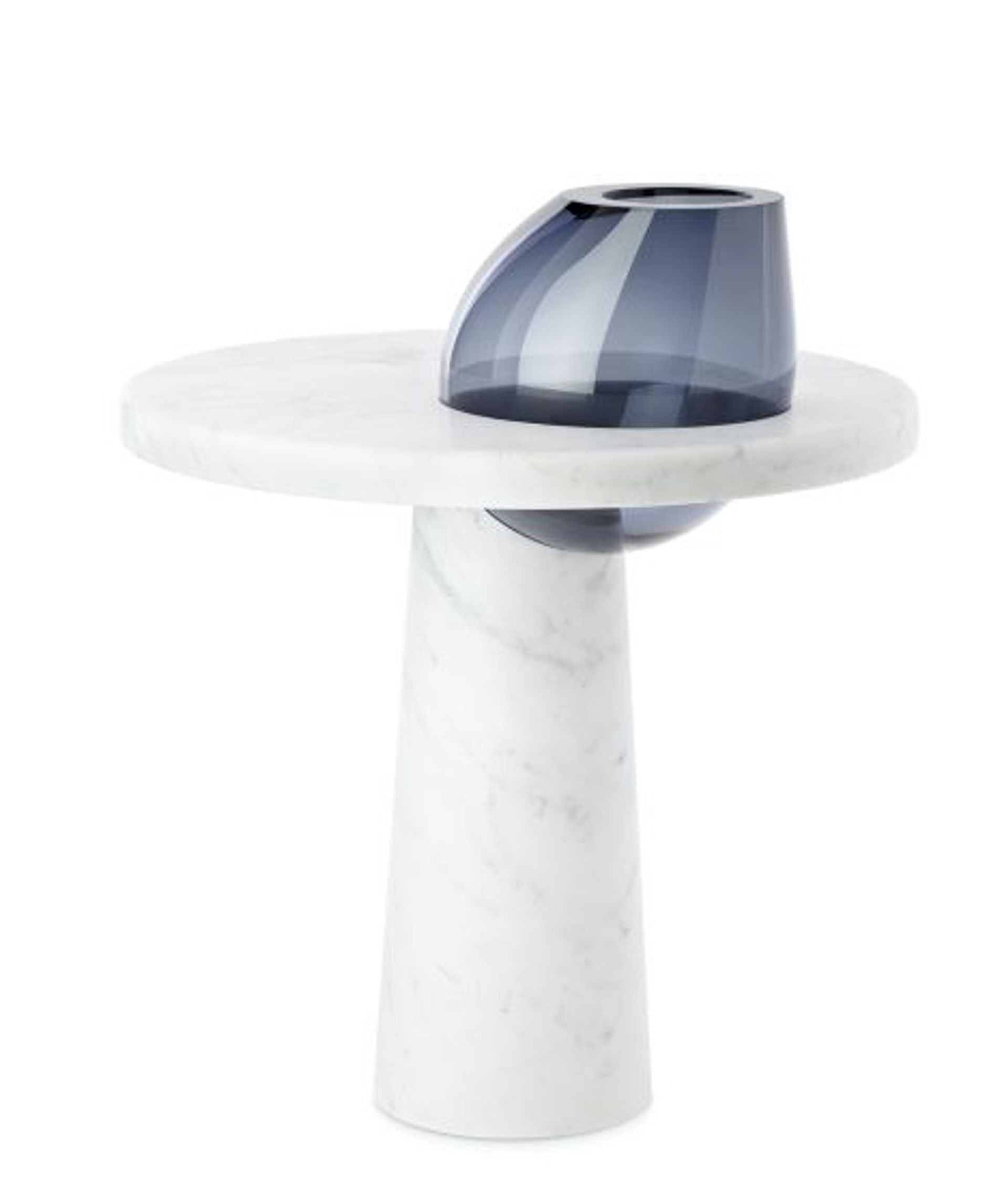 Emmanuel Babled, Osmosi Side Table, 2013, marbre de Carrare et verre de Murano. 

Courtesy de la galerie Y/V Gastou