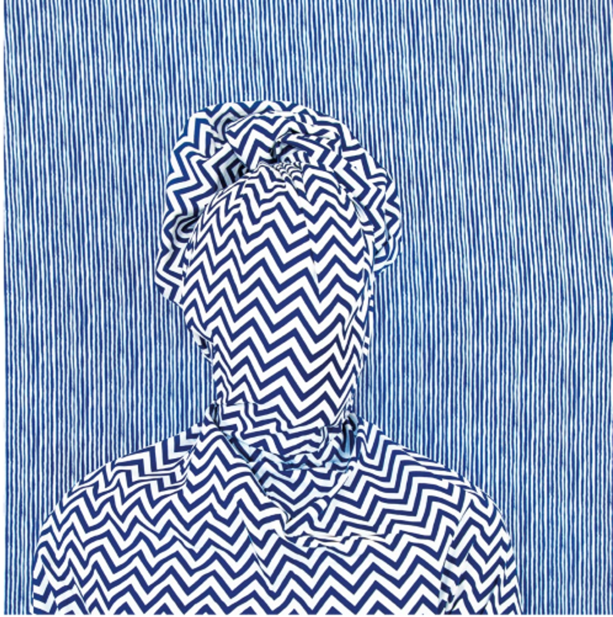 Alia Ali, Rain, série Indigo, 2021, impression pigmentaire avec stratifié UV montée sur Dibond en aluminium. Courtesy de l’artiste et 193 Gallery.