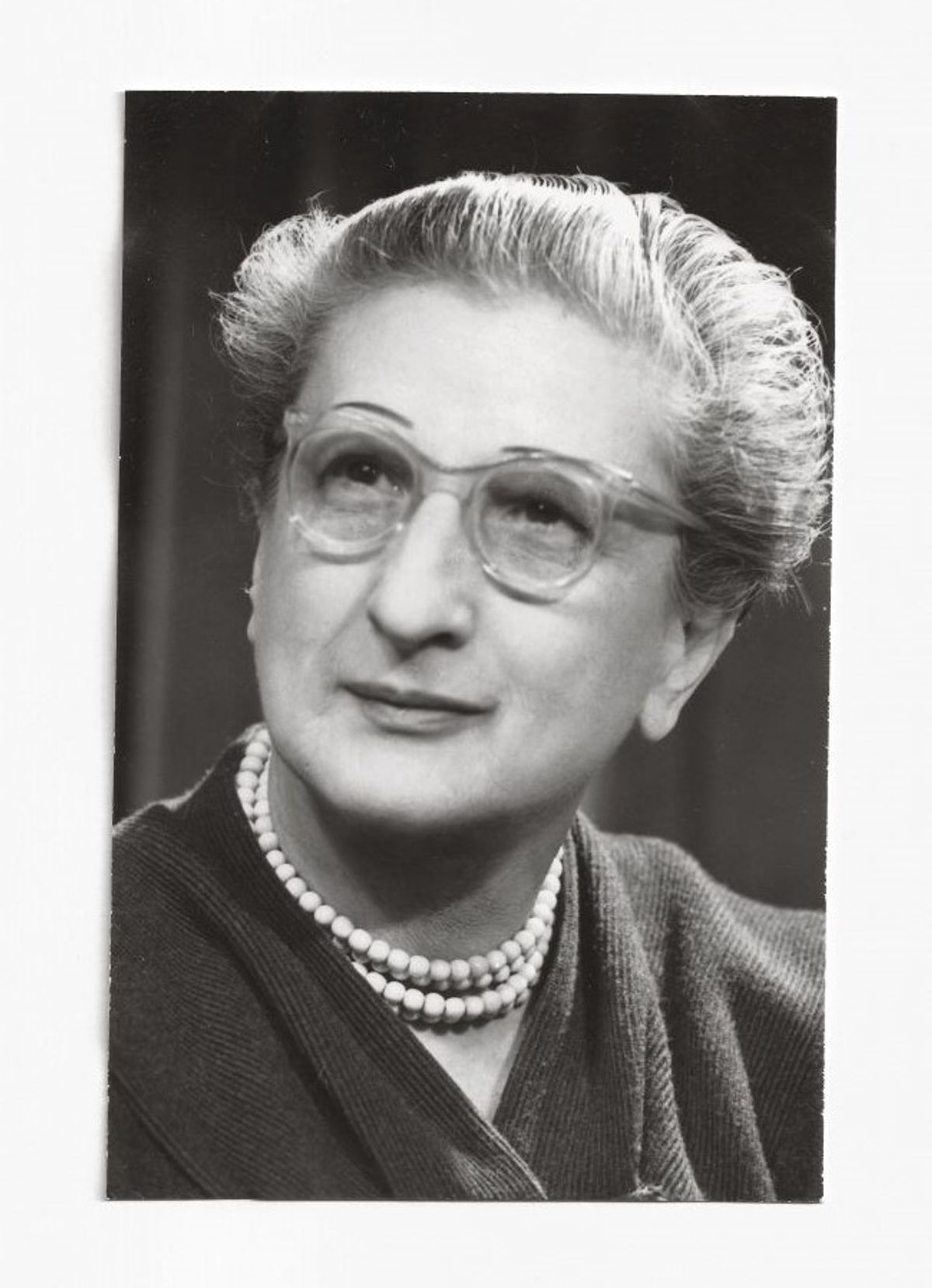 Marcelle Cahn à Paris, rue Daguerre, photographie de Pierre Bouchey. Photo droits réservés, Fonds Marie Luise Syring en dépôt auprès du CAMC