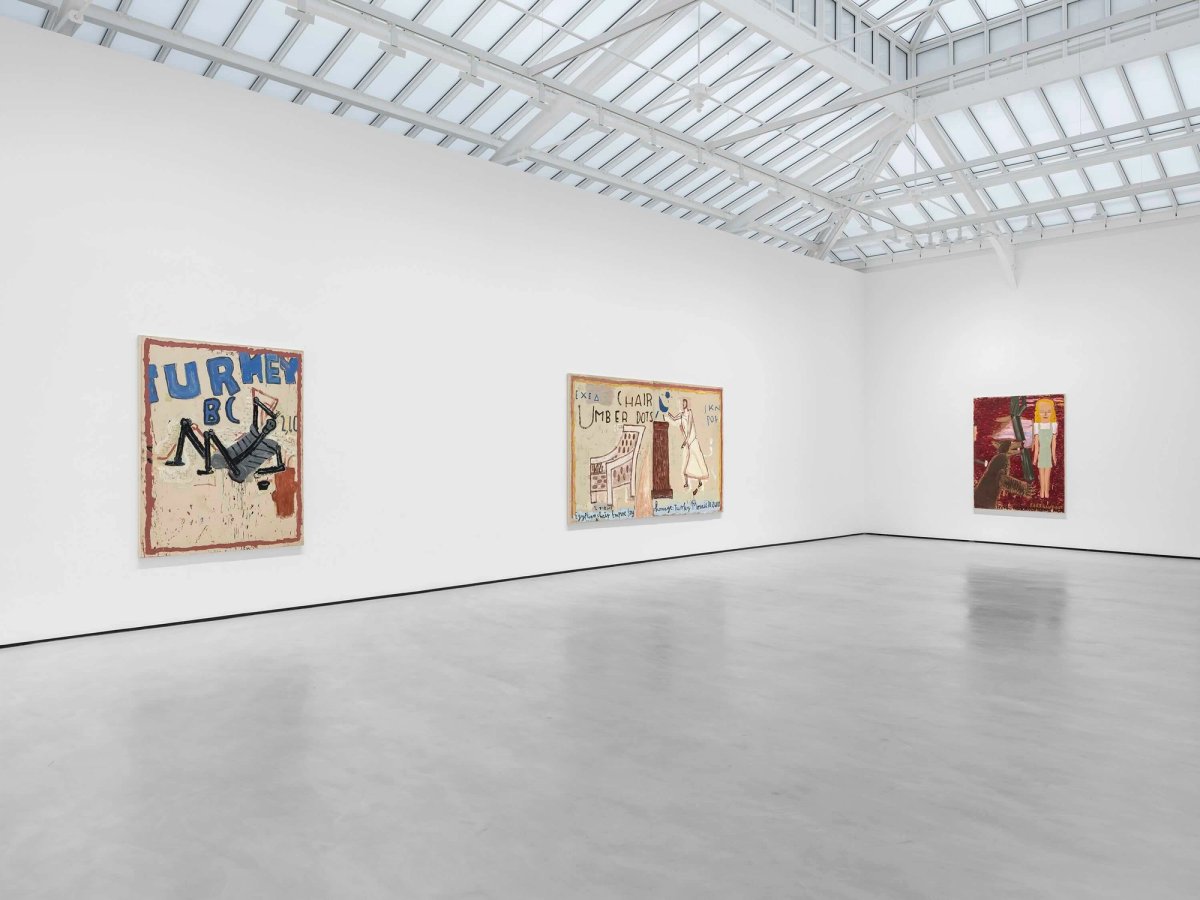 Vue de l’exposition « Rose Wylie : Henri, Egypt… Bette, Bear » chez David Zwirner, Paris. Courtesy David Zwirner. Photo Nicolas Brasseur