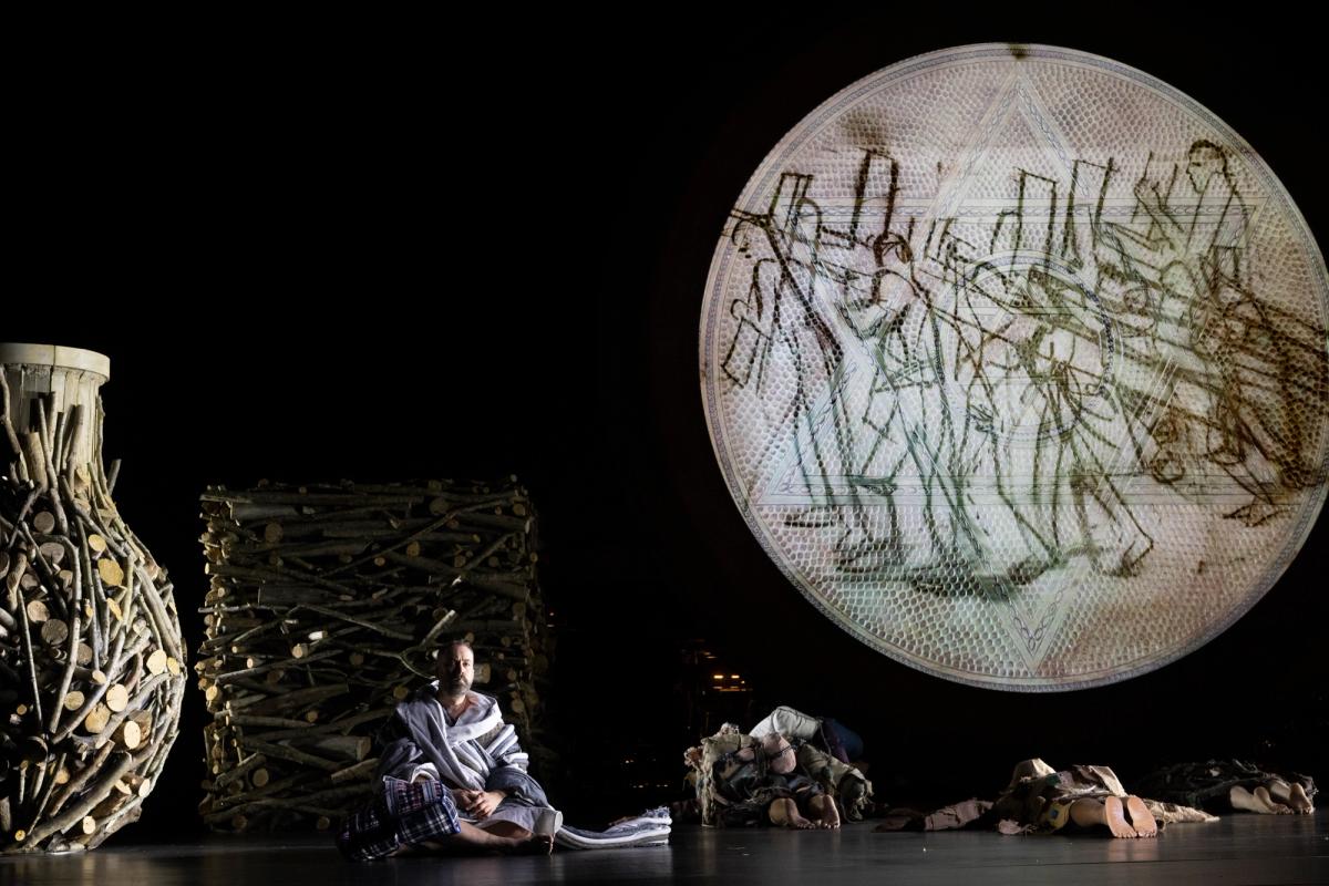 Saint François d’Assise, Opéra d’Olivier Messiaen, créations d’Adel Abdessemed, Grand Théâtre de Genève. Courtesy Grand Théâtre de Genève. Photo : Carole Parodi