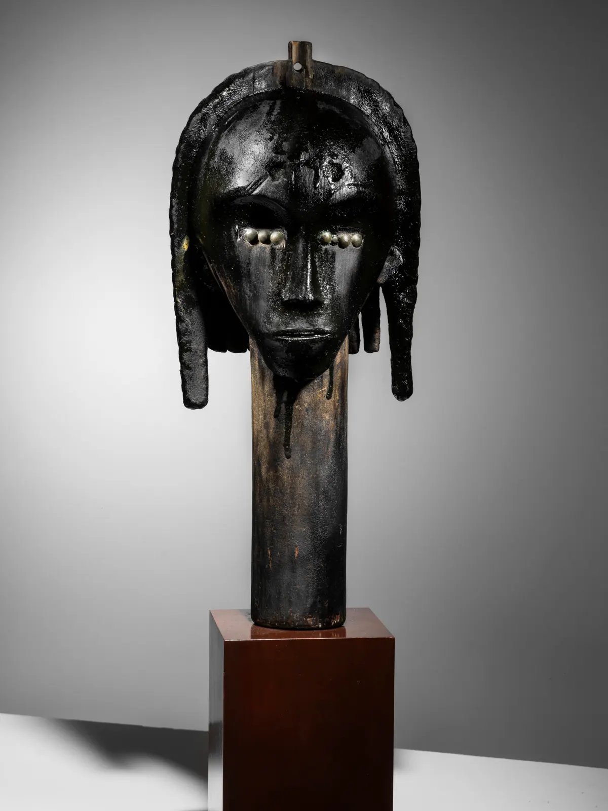 Tête de reliquaire Fang du Gabon, vendue 14,7 millions d’euros, H. 36 cm. Photo Christie's