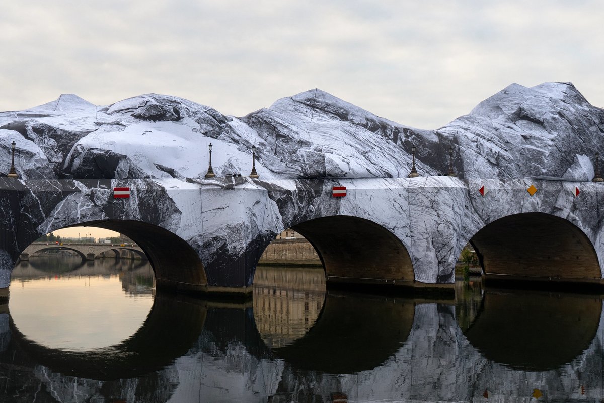 JR, La Caverne du Pont-Neuf, Paris, 2026. © 2026 Atelier JR Photo : Eléa Jeanne Schmitter