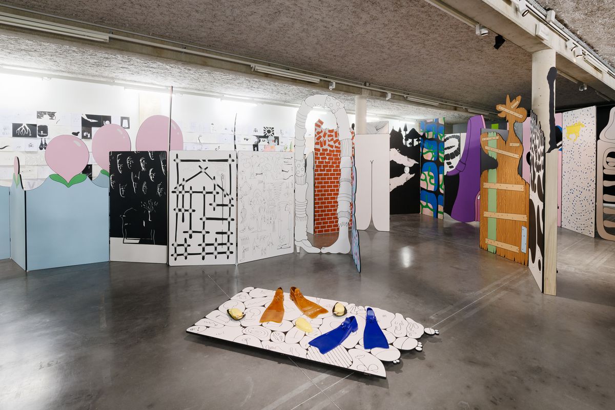 Vue de l’exposition « Mrzyk & Moriceau. Meilleurs Vœux de la Jamaïque ». Courtesy Mrac-Occitanie, Sérignan