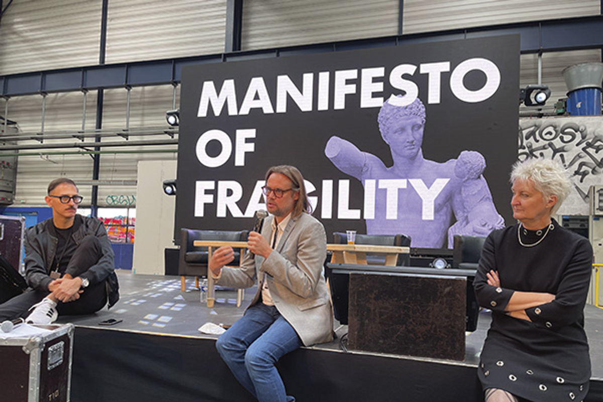 Sam Bardaouil, Till Fellrath et Isabelle Bertolotti à Lyon le 1er octobre. Photo : Philippe Régnier