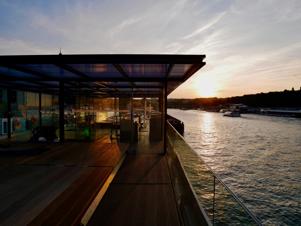 La péniche et centre d'art Fluctuart. © Fluctuart