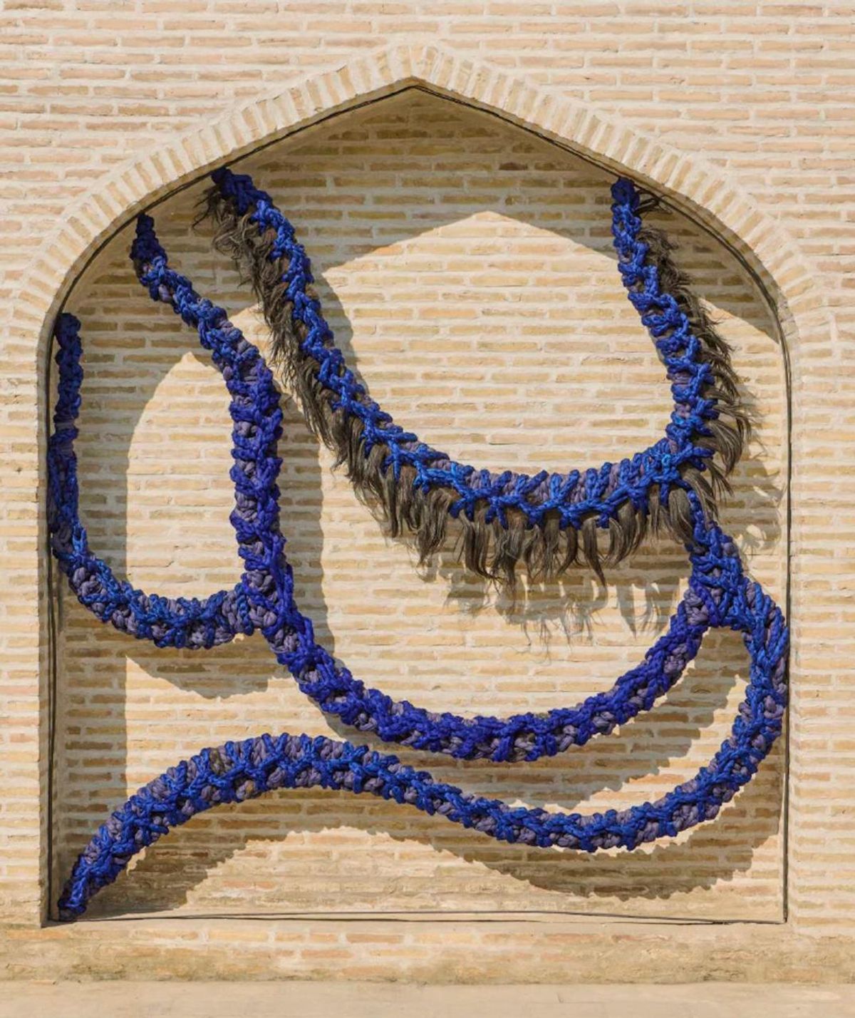 Nomin Zezegmaa, Ongod. Fragment, 2025. Bukhara Biennale, Ouzbékistan.
© Courtesy de l'artiste