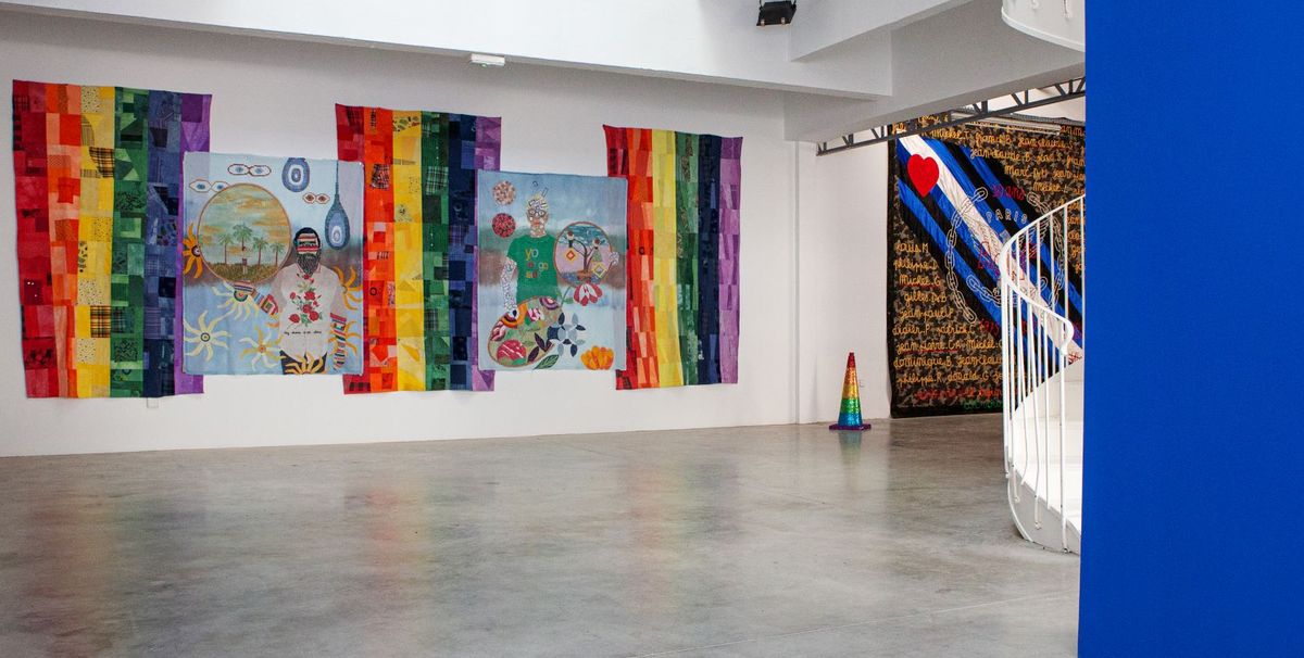 Vue d’ensemble de l’exposition de Chiachio et Giannone « Hope Will Never Be Silent » au Transpalette/Antre Peaux, à Bourges. Courtesy Dane Apache