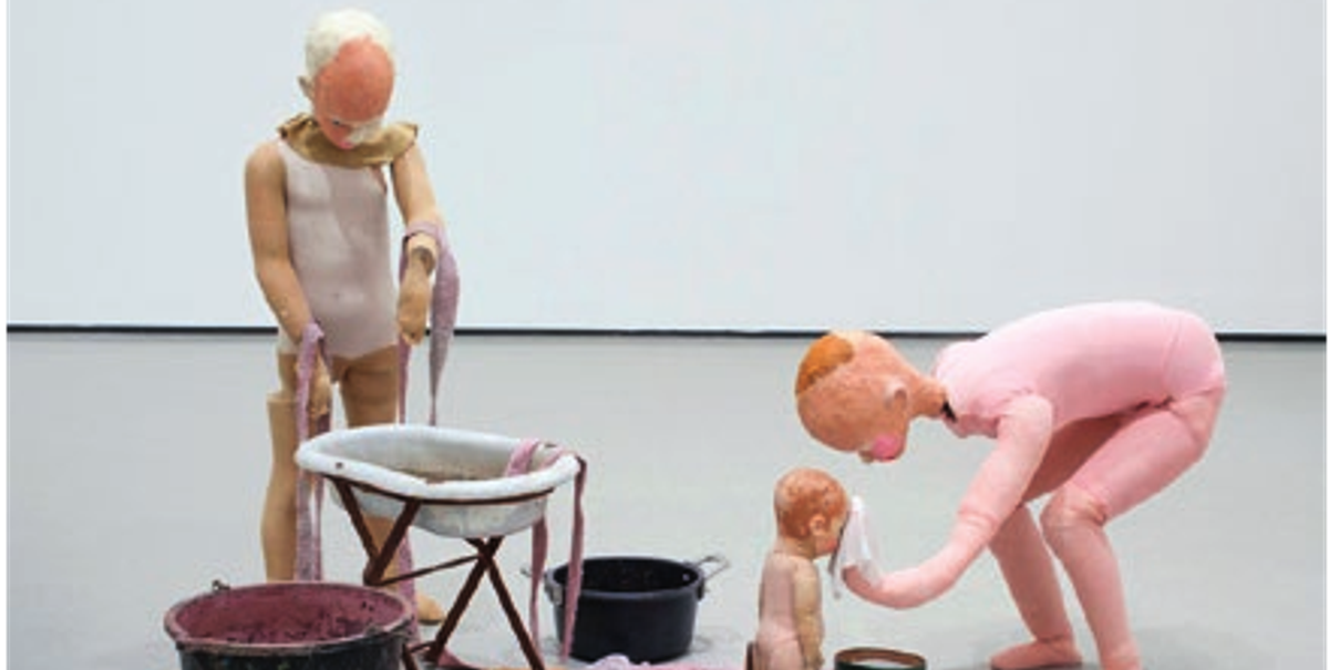 Cathy Wilkes, Untitled, 2012, vue de l’installation au MoMA PS1 (22 octobre 2017-11 mars 2018). Courtesy MoMA PS1. Photo Pablo Enriquez. Courtesy de l’artiste et du Modern Institute/Toby Webster Ltd, Glasgow, don de la Speyer Family Foundation et Mrs. Saidie A. May