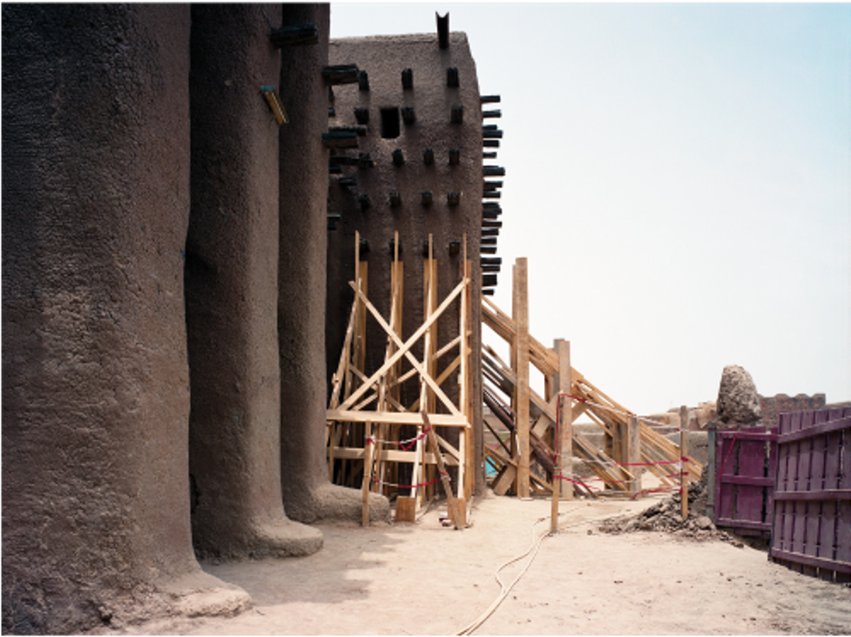 Bas Princen, Djenné Mosque, 2010, photographie. © Bas Princen