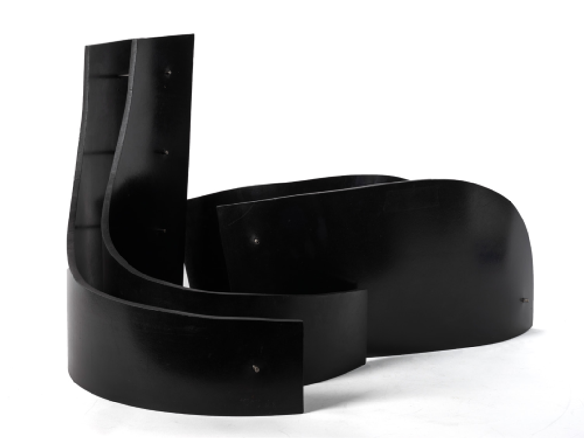 Maria Tapta, Étude pour chien de garde 2, 1988, néoprène. Courtesy de l’artiste et de la galerie Maurice Verbaet