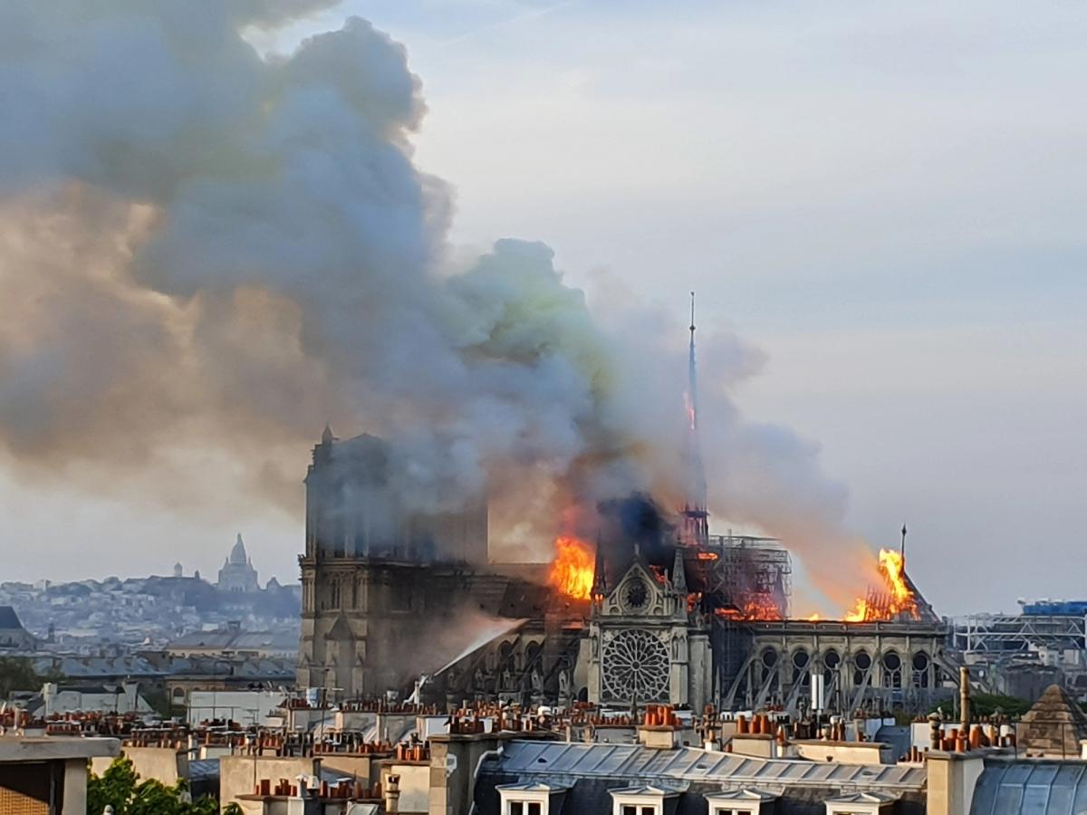 L'incendie de Notre-Dame. Wikipédia commons
