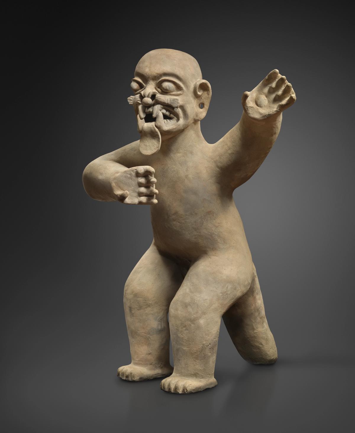 Homme jaguar, terre cuite, Équateur ou Colombie, culture Tumaco - La Tolita, 300-800 apr. J.-C., 84 cm. © Michel Gurfinkel. Courtesy Galerie Furstenberg