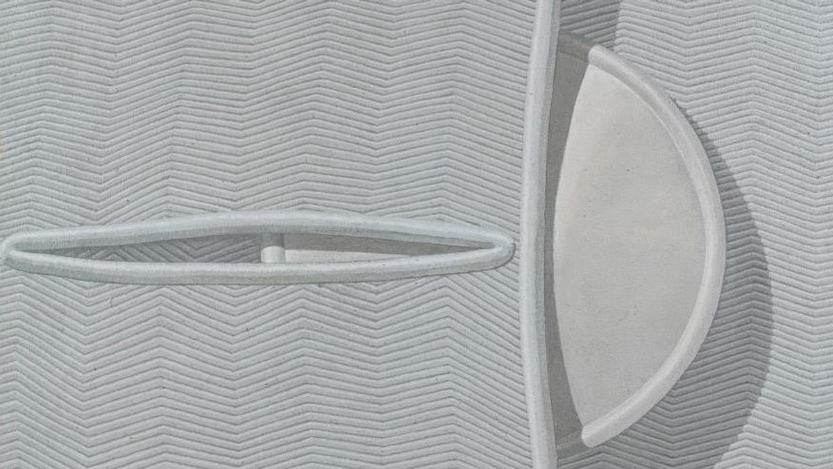 Domenico Gnoli, Unbuttoned Button, 1969, acrylique et sable sur toile, 170×130 cm. Courtesy Millon & Associés / Drouot