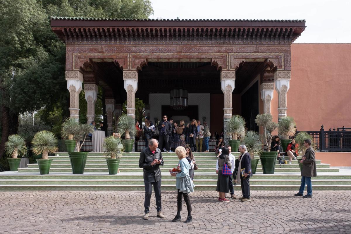 Vue de l'entrée de la Foire 1:54 Marrakech à la Mamounia. Photo : Salah Bouade, 2024.