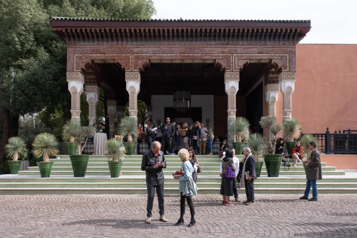 Vue de l'entrée de la Foire 1:54 Marrakech à la Mamounia. Photo : Salah Bouade, 2024.