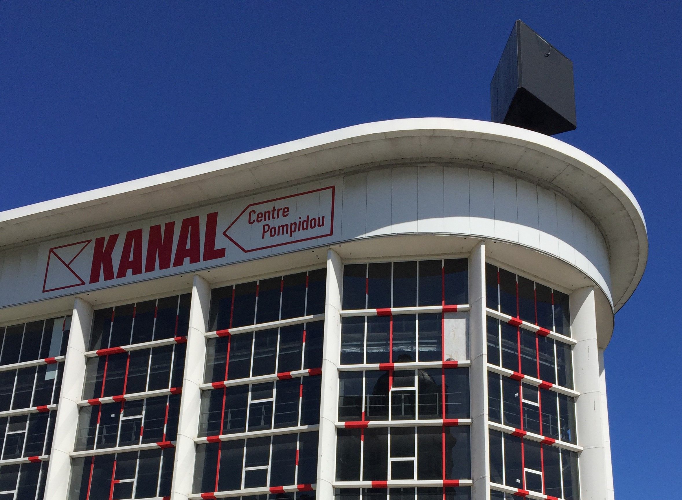 Vue de la façade de Kanal - Centre Pompidou.  © Hervé Charles. © Fondation Kanal 