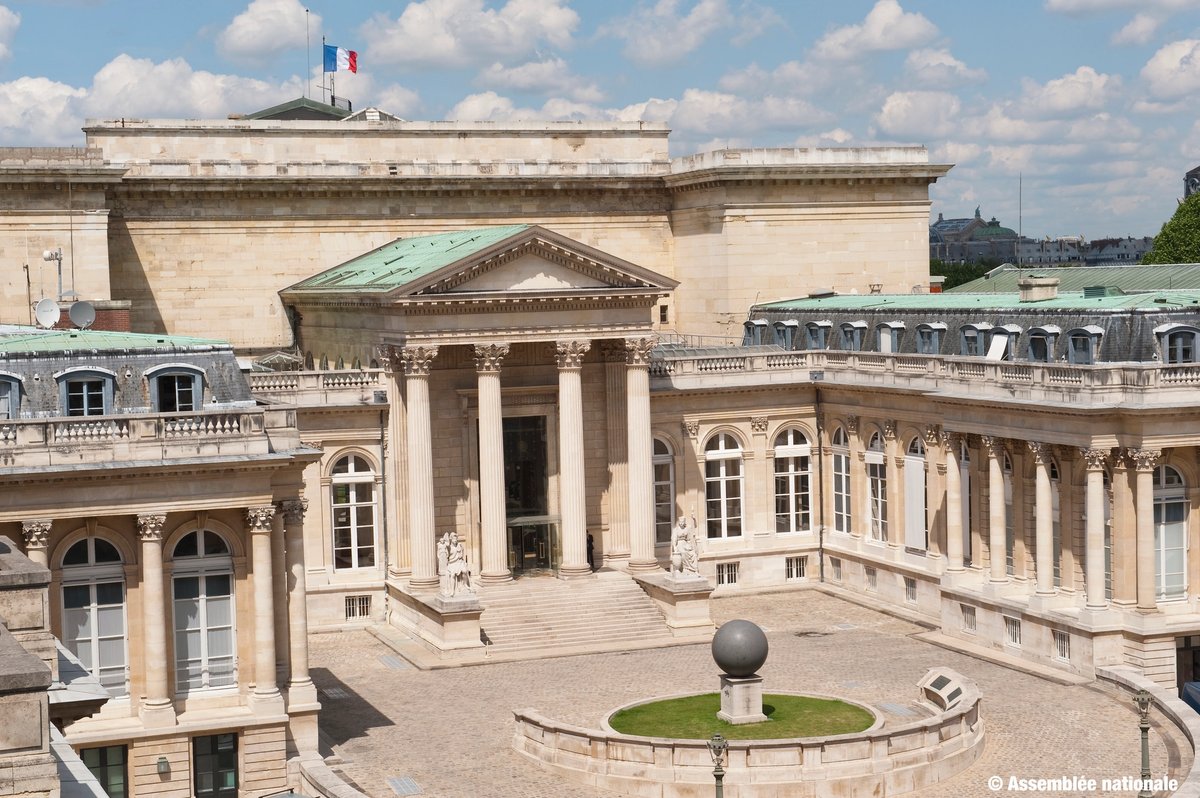 Cour d'honneur de l'Assemblée Nationale. © Assemblée Nationale