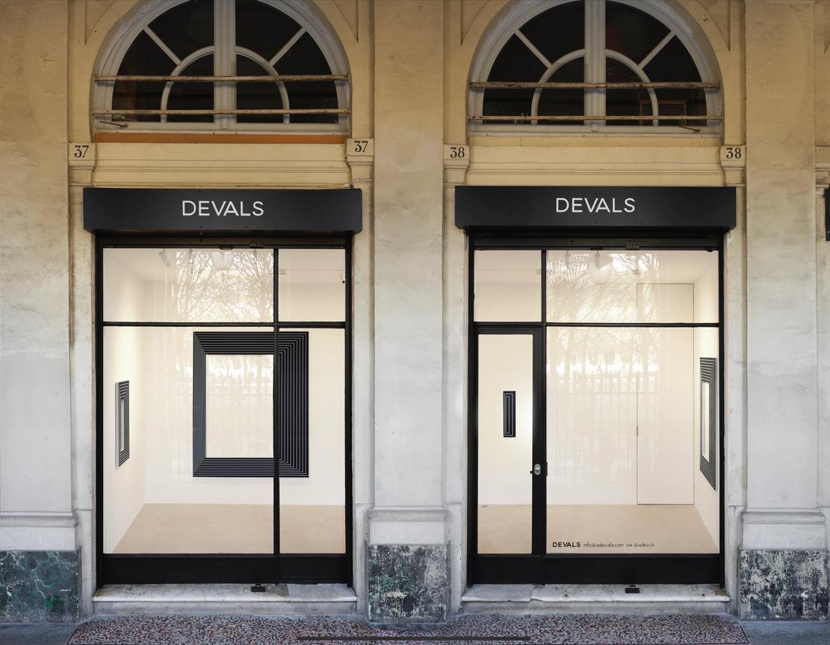 La nouvelle galerie d'Alexandre Devals, dans les jardins du Palais-Royal à Paris. Courtesy Galerie Alexandre Devals