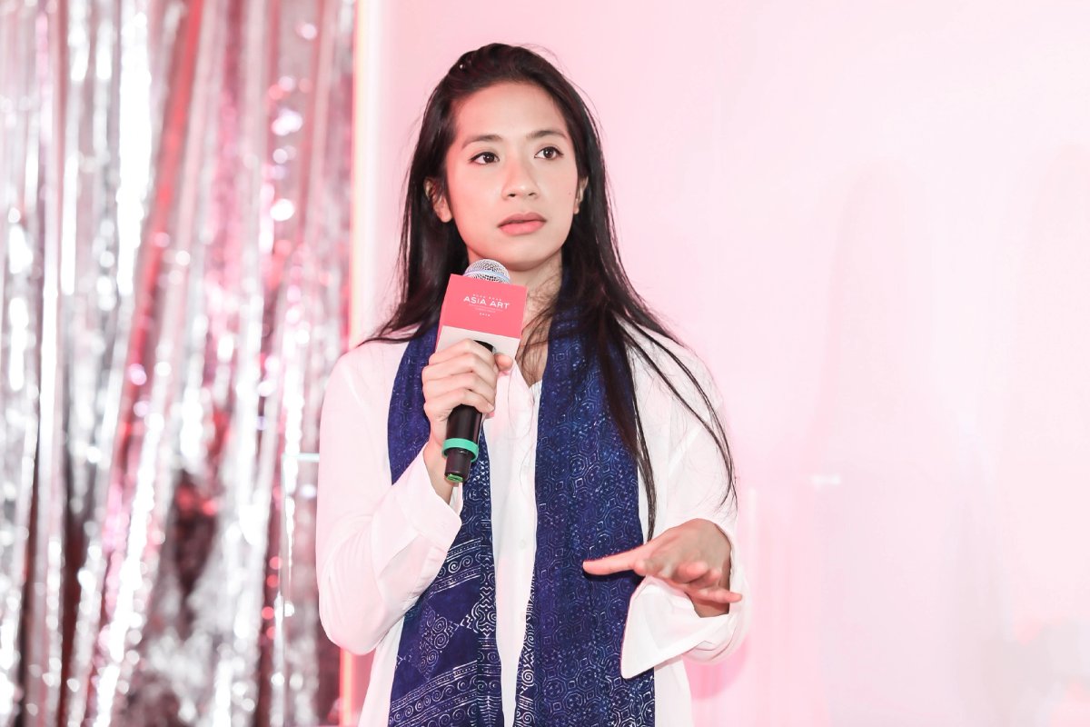 Eisa Jocson à la remise du prix Hugo Boss Asia Art. © D. R.