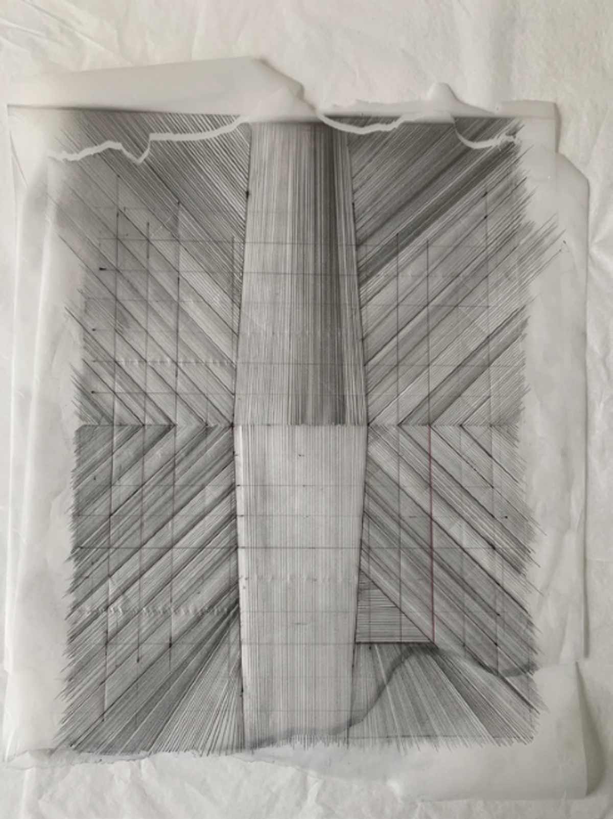 Myriam Mihindou, Pierre angulaire, 2023, calque, graphite et soie. © Myriam Mihindou. Courtesy de la galerie Maïa Muller, Paris