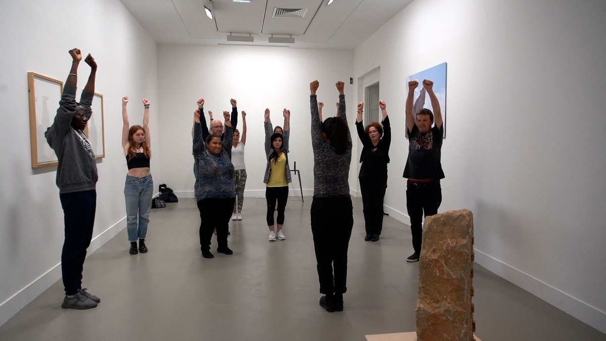 Atelier face aux œuvres avec Anne Lopez. Courtesy du MO.CO